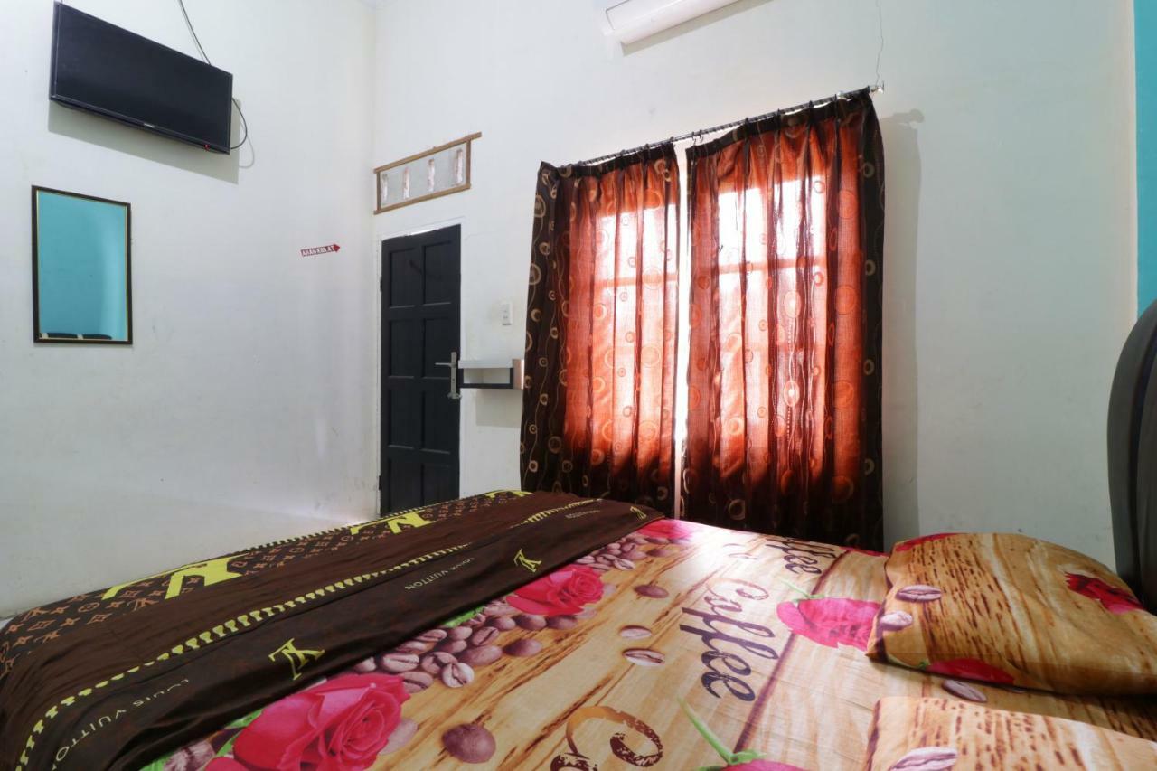 Hotel Graha Soeltan Sunggal Esterno foto