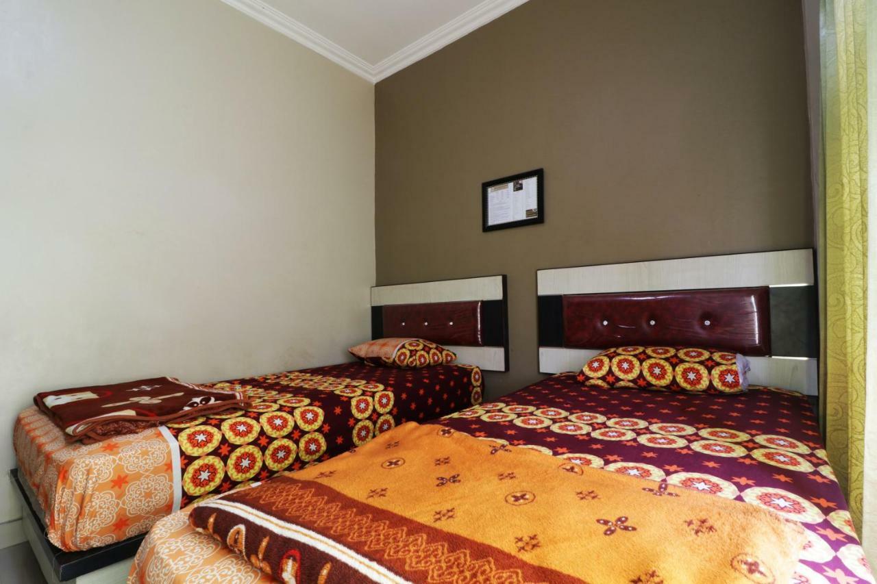Hotel Graha Soeltan Sunggal Esterno foto